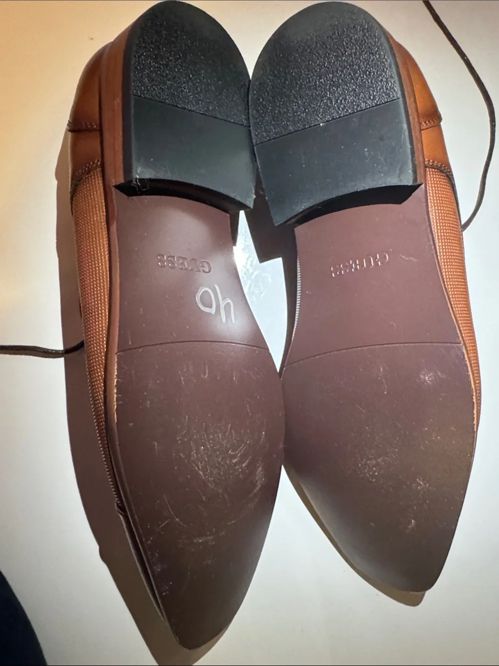 GUESS Men's Brown Tan Two-Tone Lace-Up Oxfords